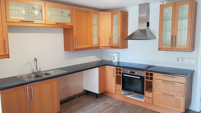 2 Bedroom End Of Terrace House To Rent In Queen Street, Desborough, Northants, NN14