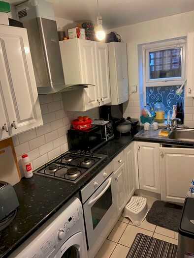 1 Bedroom Flat To Rent In Christchurch Road, Bournemouth, Dorset, BH7