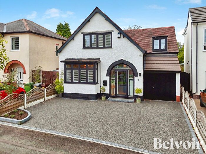 3 Bedroom Detached House For Sale In Rowan Crescent, Bradmore, Wolverhampton, WV3
