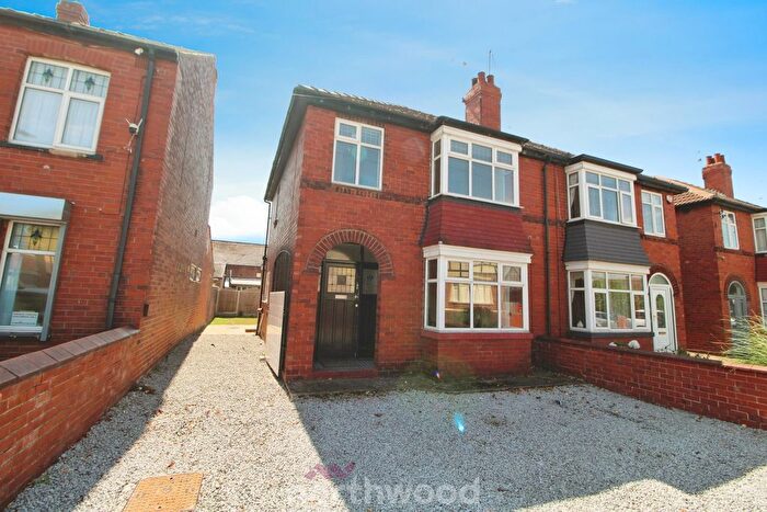 3 Bedroom Semi Detached House For Sale In Zetland Road, Town Moor, Doncaster, DN2