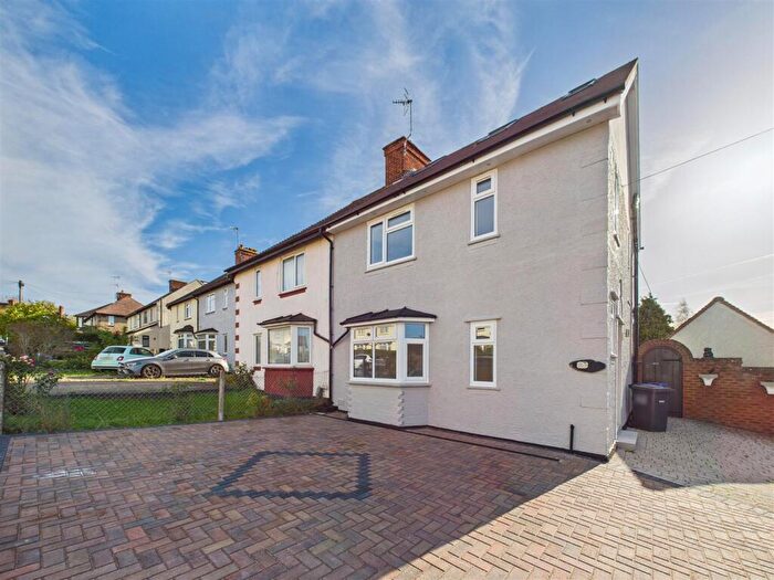 4 Bedroom House To Rent In Tristram Road, Hitchin, SG4