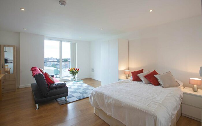 Studio To Rent In Seven Sea Gardens, London, E3