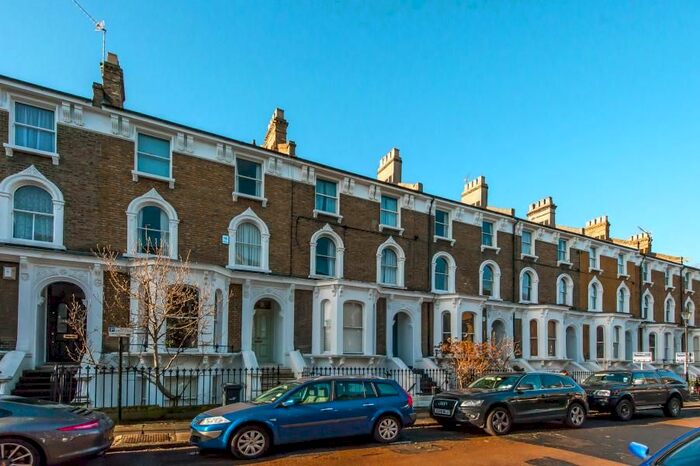 1 Bedroom Flat To Rent In Liston Road, London, SW4