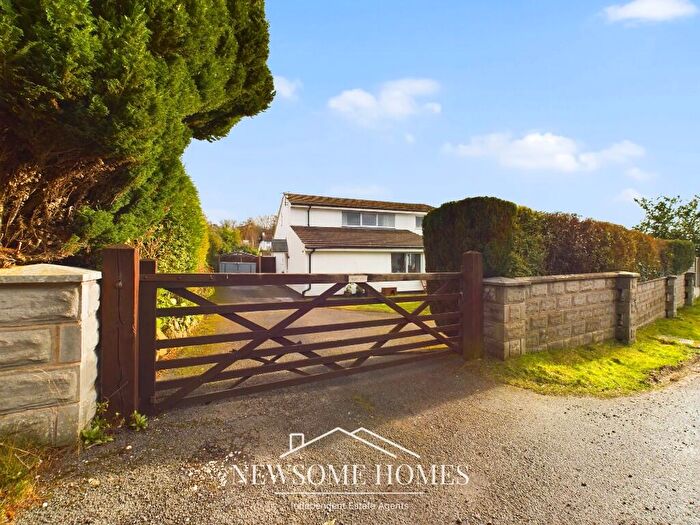 4 Bedroom Detached House For Sale In Ffordd Walwen, Lixwm, CH8