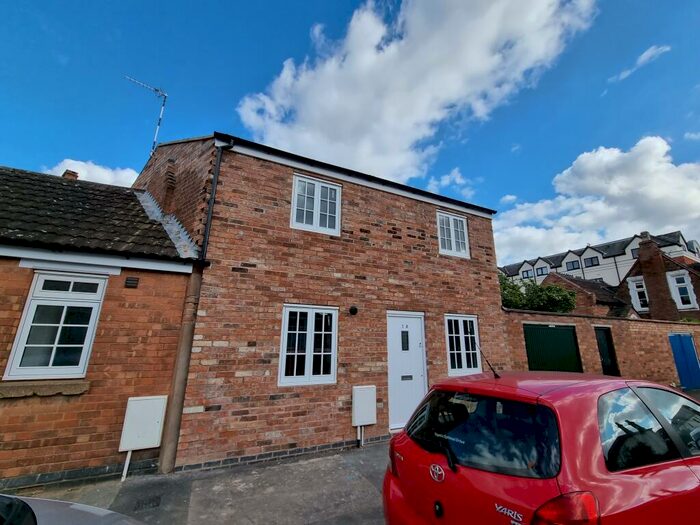 2 Bedroom Bungalow To Rent In A Farley Street, Leamington Spa, CV31