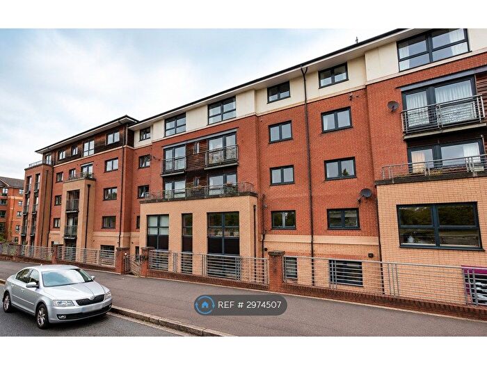 2 Bedroom Flat To Rent In Lymburn St, Glasgow, G3