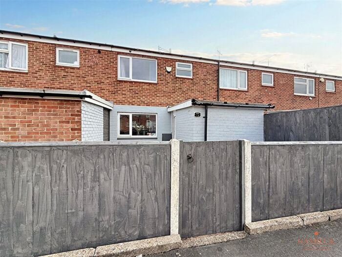 3 Bedroom Terraced House To Rent In Gifford Close, Bransholme, HU7