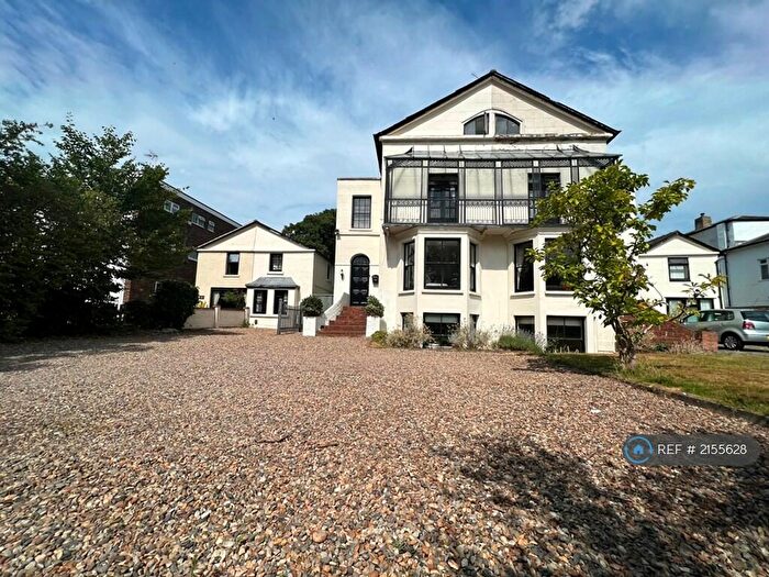 5 Bedroom Semi-Detached House To Rent In Bromley Common, Bromley, BR2