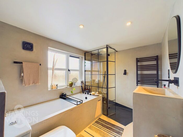 2 Bedroom Semi-Detached House For Sale In High Bungay Road, Loddon, Norwich, NR14