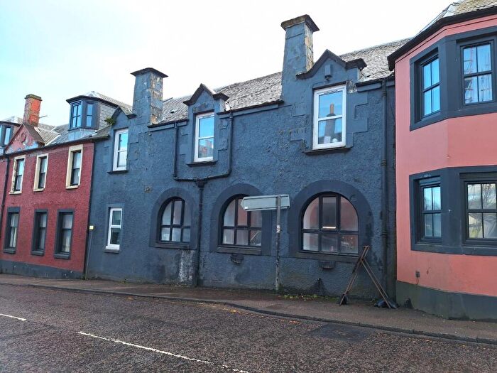 2 Bedroom Flat To Rent In Kirk Street, Strathaven, ML10