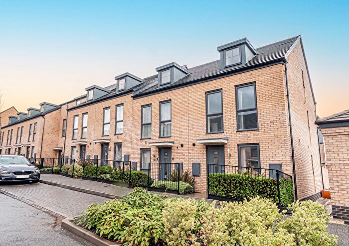 3 Bedroom Town House To Rent In Stratford House Road, Birmingham, B5