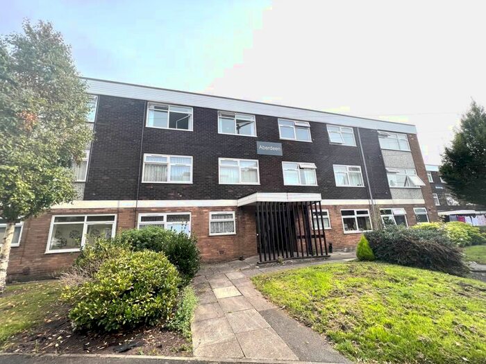 3 Bedroom Flat To Rent In Monton Lane, Eccles, Manchester, M30