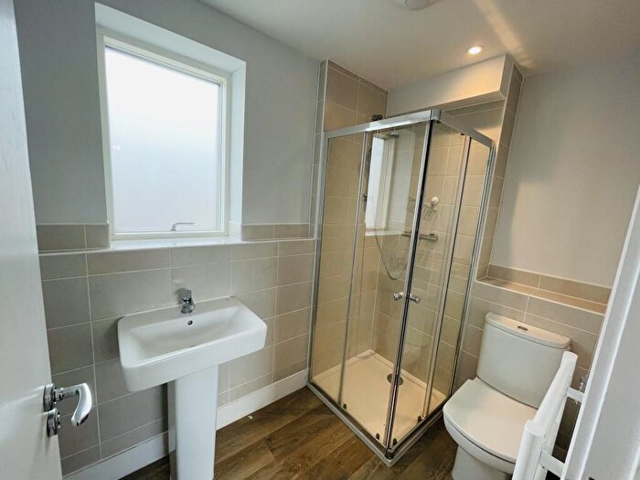 4 Bedroom House To Rent In Navigation Street, Nottingham, NG2