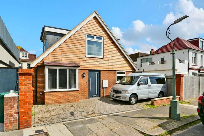 2 Bedroom Property To Rent In Tandridge Road, Hove, BN3