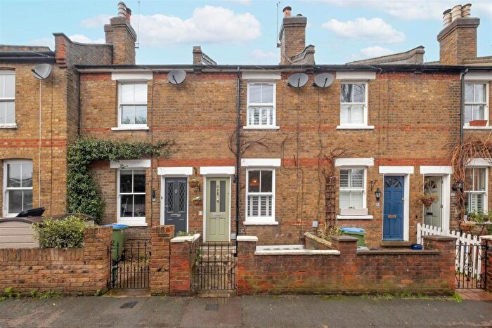 2 Bedroom Terraced House For Sale In Queens Road, Thames Ditton, KT7