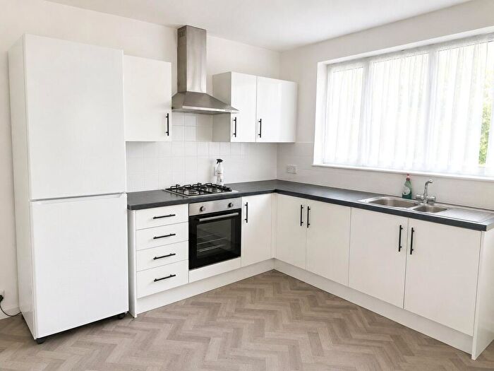 4 Bedroom Apartment To Rent In Copnor Road, Portsmouth, Hampshire, PO3
