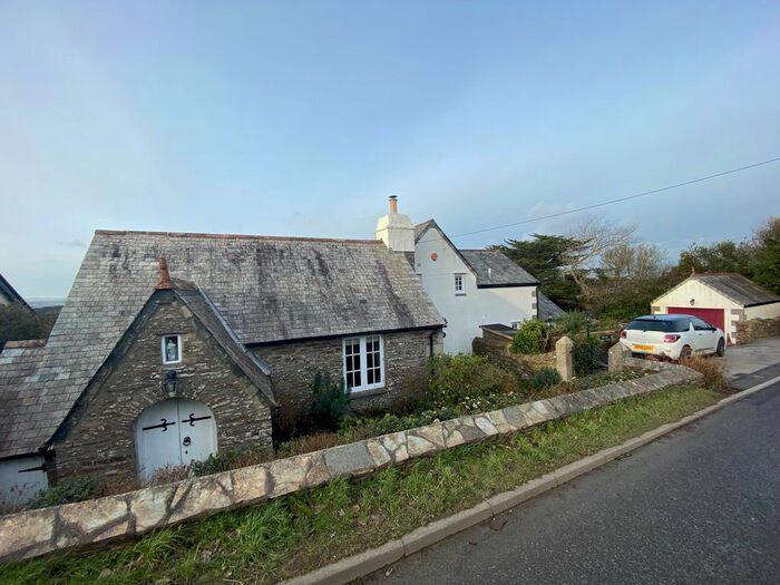 4 Bedroom Detached House For Sale In St. Just In Roseland, Truro, TR2