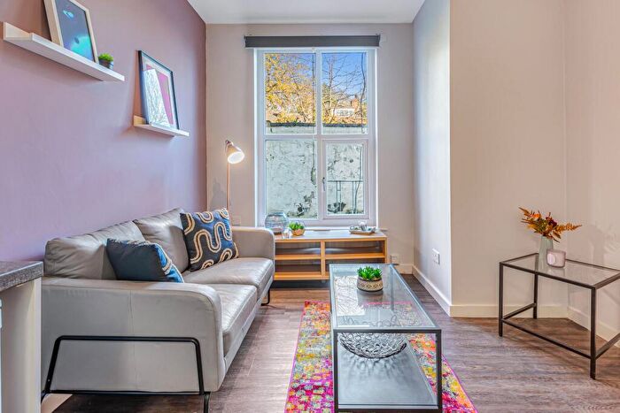 1 Bedroom Flat To Rent In Vinery Road, Leeds, LS4