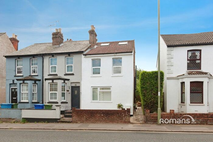 6 Bedroom End Of Terrace House To Rent In Ash Road, Aldershot, Hampshire, GU12