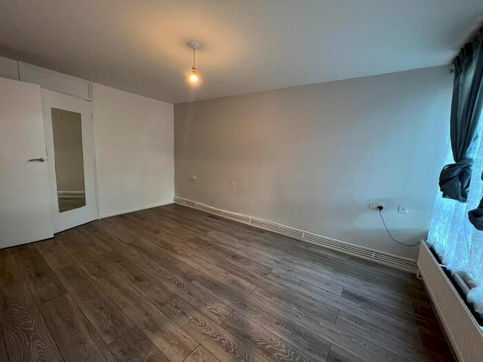 1 Bedroom Flat To Rent In Beachcroft Way, Archway, London, N19