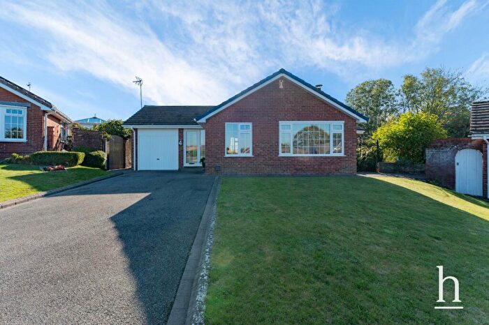 4 Bedroom Detached Bungalow For Sale In Chestnut Close, Wirral, CH49