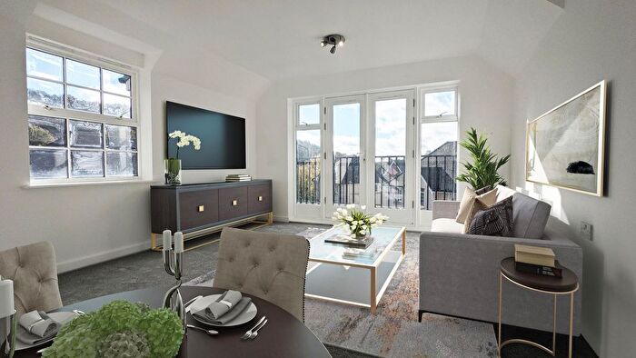 2 Bedroom Flat To Rent In Cruickshank Drive, Wendover, HP22