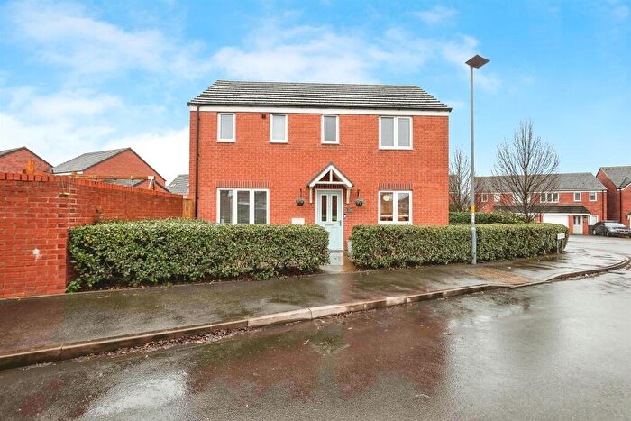 3 Bedroom Detached House For Sale In Silvermere Park Way, Birmingham, B26