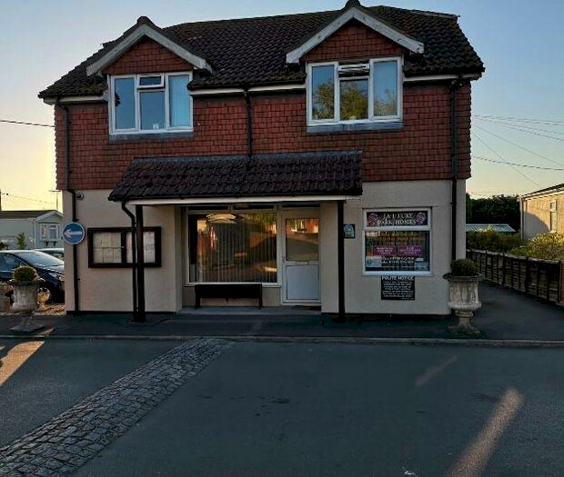 Flat To Rent In Flat, Beverly Hills Park, Amesbury, Salisbury, SP4