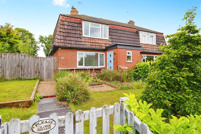 3 Bedroom Semi-Detached House For Sale In Moreton Road, Aston Upthorpe, Didcot, OX11