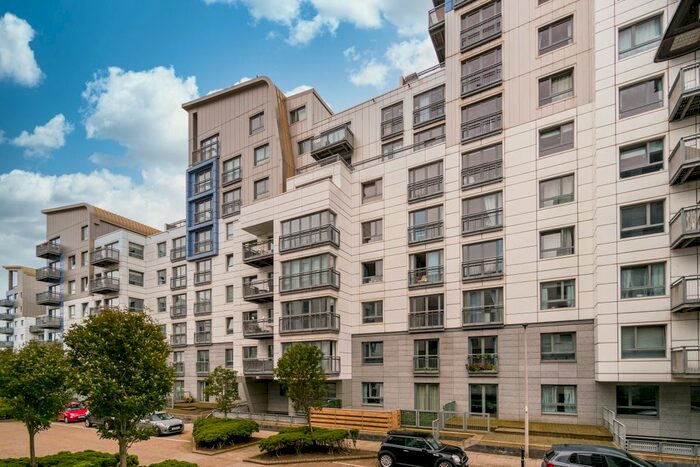 3 Bedroom Flat To Rent In , Western Harbour Midway, Edinburgh, EH6