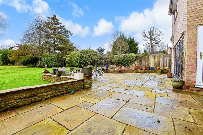4 Bedroom Detached House For Sale In Sandown Grove, Tunbridge Wells, Kent, TN2