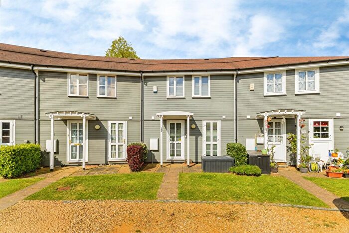 3 Bedroom Lodge For Sale In Crescent Lodge, Overstone, Northampton, NN6