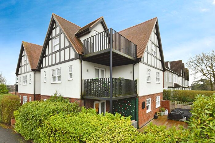 2 Bedroom Apartment To Rent In Westbury Road, West Brentwood, CM14