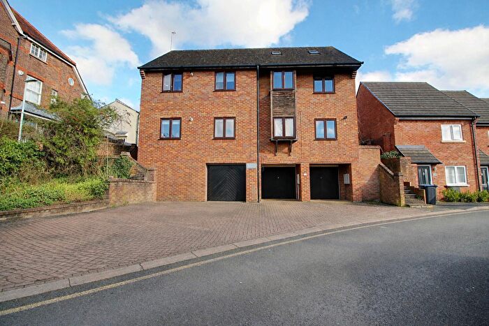 2 Bedroom Apartment For Sale In Old Bell Court, Hemel Hempstead, HP2