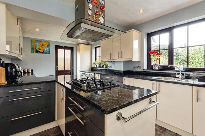 4 Bedroom Detached House For Sale In Cranberry Close, West Bridgford, Nottingham, NG2