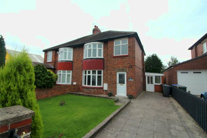 3 Bedroom Semi-Detached House To Rent In Sheffield Road, Hoyland, Barnsley, South Yorkshire, S74