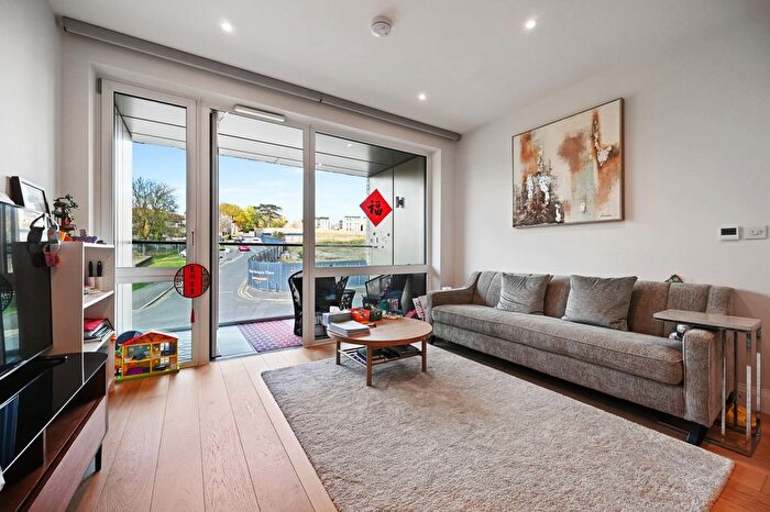 1 Bedroom Flat To Rent In Wrest House, Inglis Way, Mill Hill, London, NW7