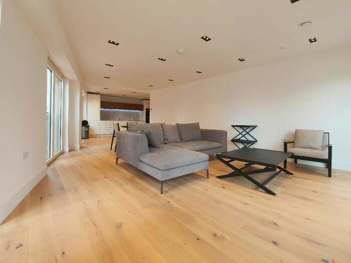 2 Bedroom Flat To Rent In Exchange Gardens, London, SW8