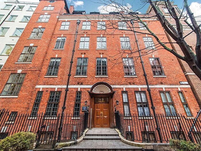 2 Bedroom Property To Rent In Bolt Court, London, EC4A