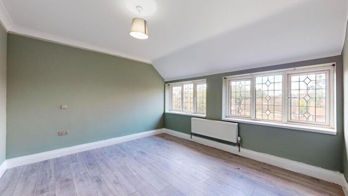 5 Bedroom Detached House To Rent In Moyne Place, London, NW10