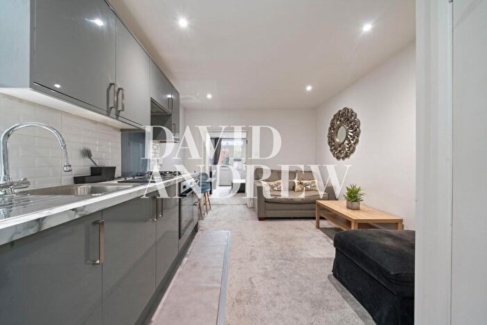 1 Bedroom Apartment To Rent In Fairbridge Road, London, N19