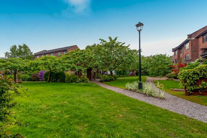 2 Bedroom Flat To Rent In Maltings Place, London, SW6