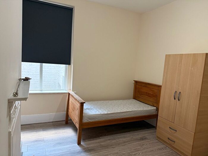 1 Bedroom Property To Rent In Friern Barnet Road, London, N11