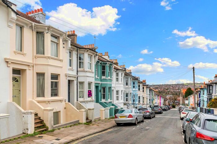 1 Bedroom Flat To Rent In Bentham Road, Brighton, BN2