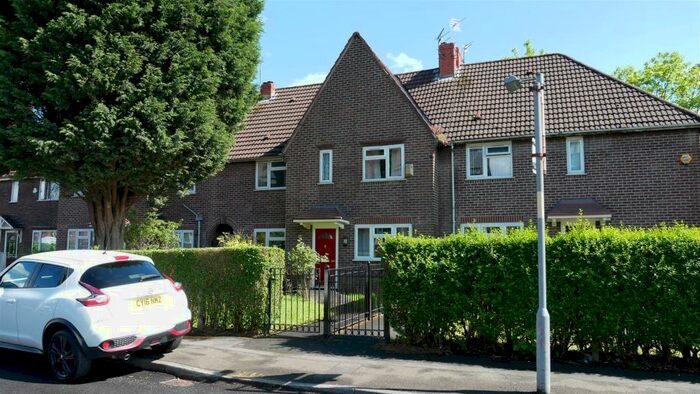 3 Bedroom Semi-Detached House To Rent In Dickenson Road, Manchester, M13