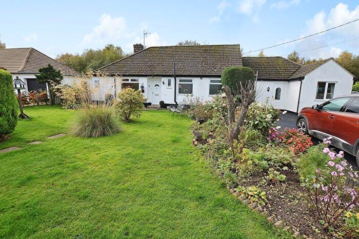3 Bedroom Bungalow For Sale In Glenbrook, North Road, Tattershall Thorpe, LN4
