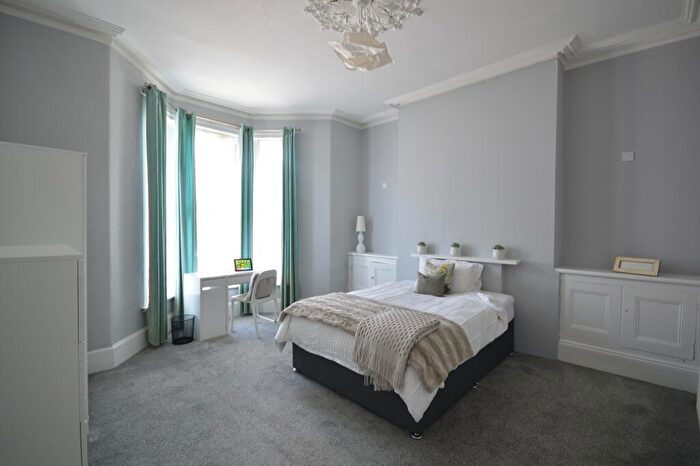 7 Bedroom Terraced House To Rent In St Judes Road, Plymouth, PL4