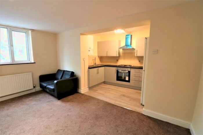 2 Bedroom Flat To Rent In Page Green Road, London, N15