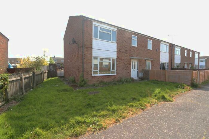3 Bedroom End Of Terrace House To Rent In Halley Park, Hailsham, BN27