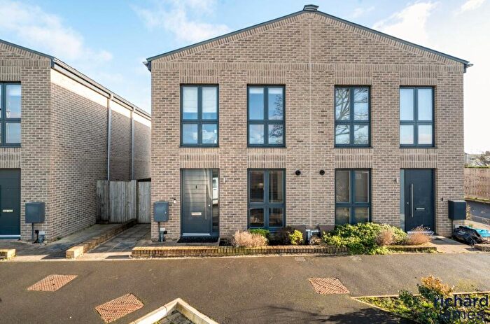 2 Bedroom Semi Detached House For Sale In Pryde Close, Swindon, SN3